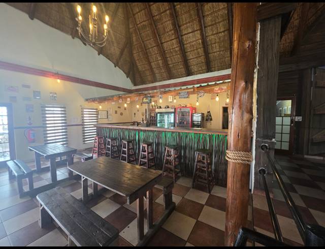 1,502M² RESTAURANT FOR SALE IN VAALPARK